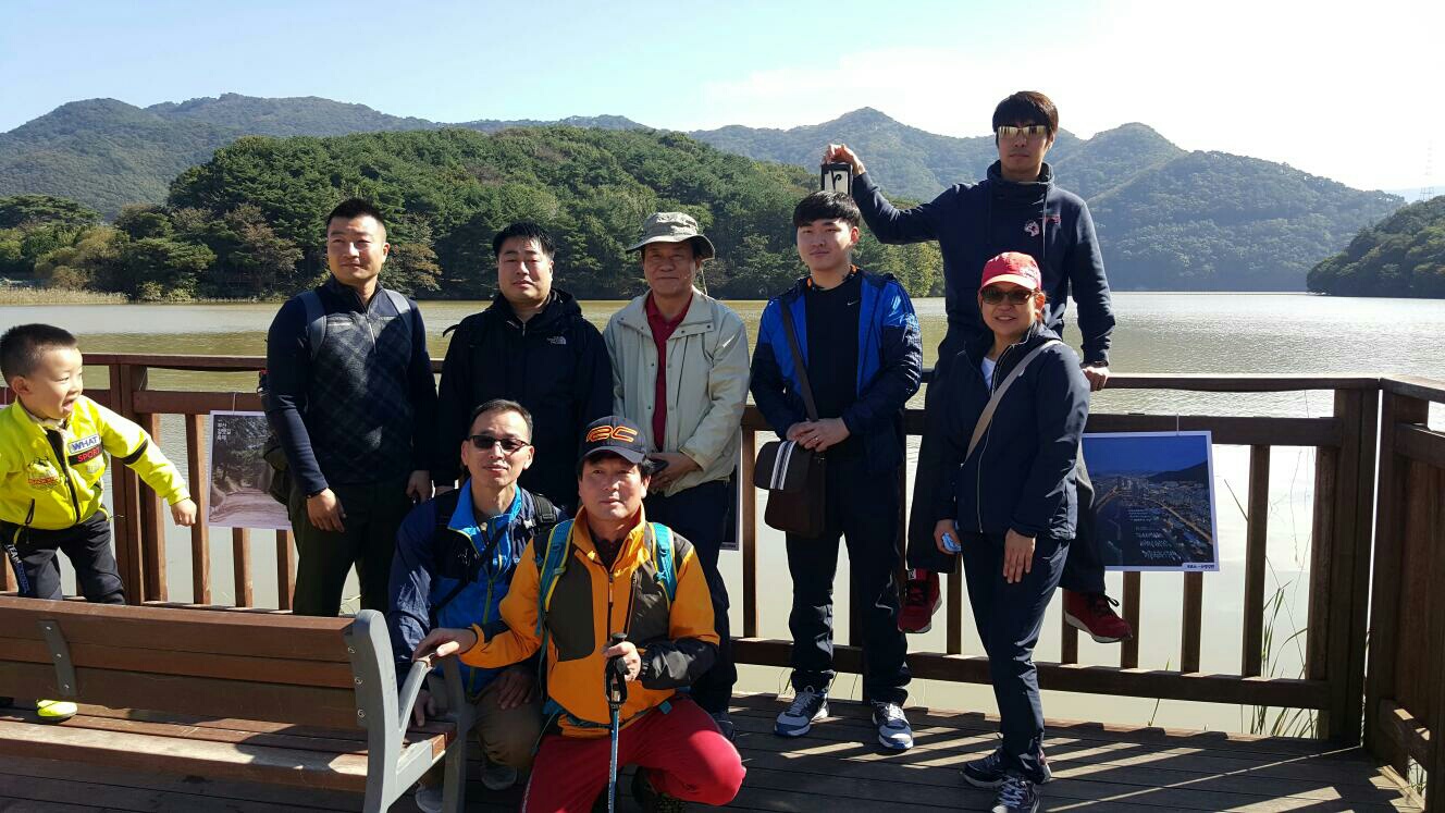 오름동아리 가을산행1.jpg